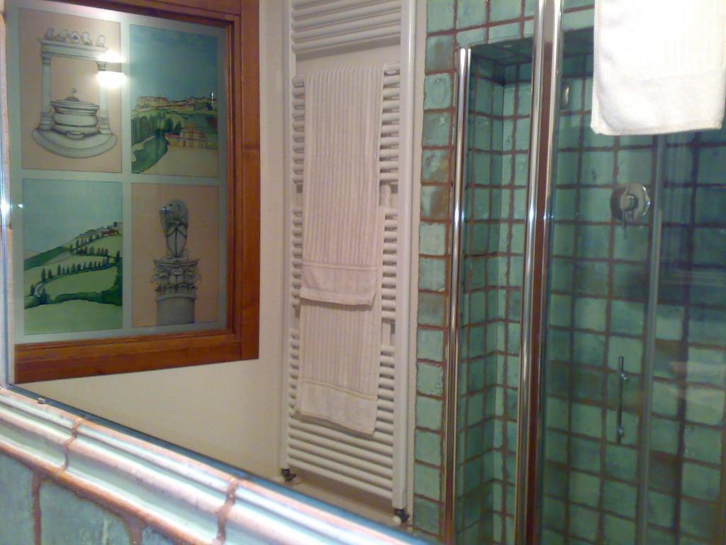Hotel Vicolo Dell'Oste Montepulciano Stazione Habitación foto