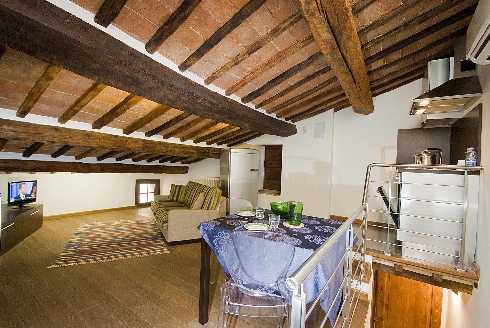 Hotel Vicolo Dell'Oste Montepulciano Stazione Exterior foto