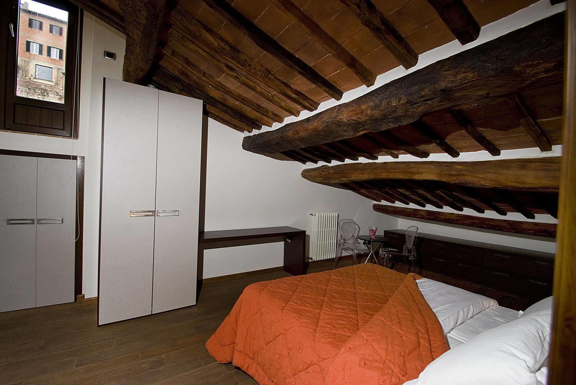 Hotel Vicolo Dell'Oste Montepulciano Stazione Exterior foto