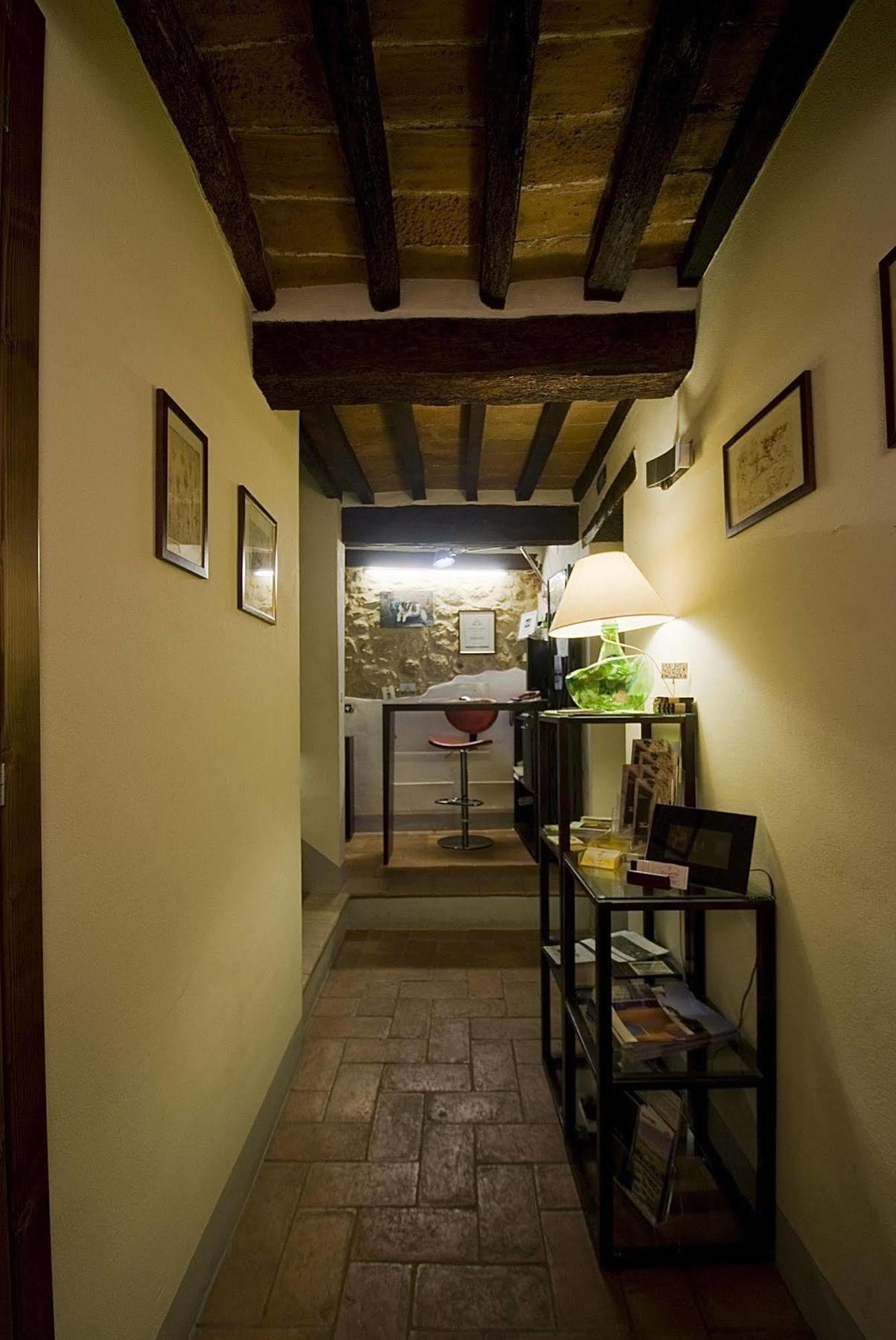 Hotel Vicolo Dell'Oste Montepulciano Stazione Exterior foto